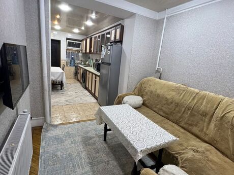 4 otaqlı köhnə tikili - Bakıxanov q. - 111 m²