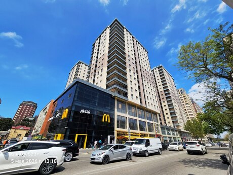 4 otaqlı yeni tikili - Nəsimi r. - 195 m²