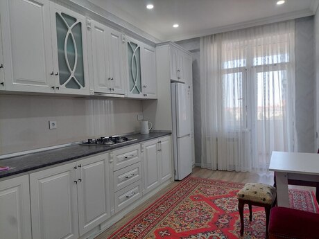 3 otaqlı yeni tikili - Sumqayıt - 140 m²