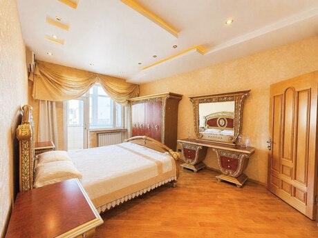 3 otaqlı yeni tikili - Elmlər Akademiyası m. - 145 m²