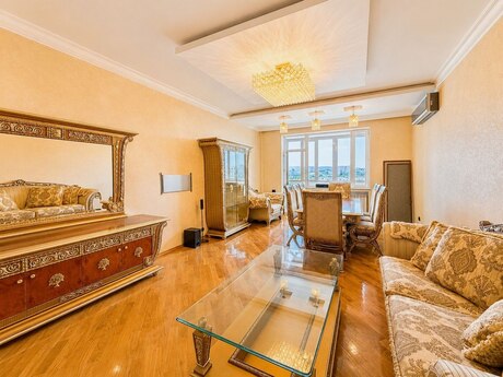 3 otaqlı yeni tikili - Elmlər Akademiyası m. - 145 m²