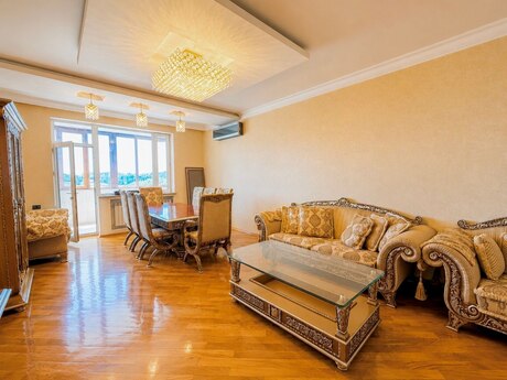 3 otaqlı yeni tikili - Elmlər Akademiyası m. - 145 m²