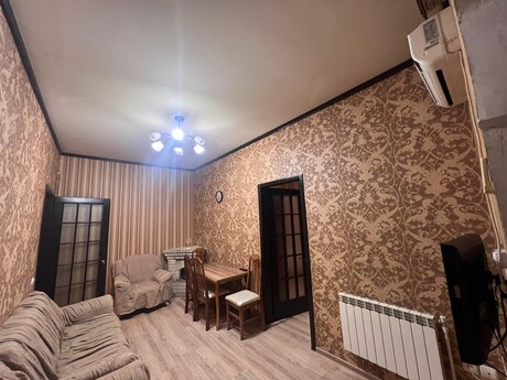 2 otaqlı köhnə tikili - Nəsimi r. - 60 m²