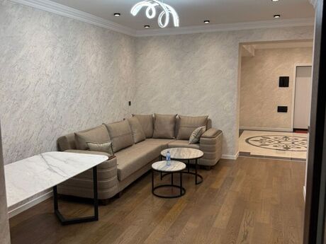 3 otaqlı yeni tikili - Bakıxanov q. - 82 m²