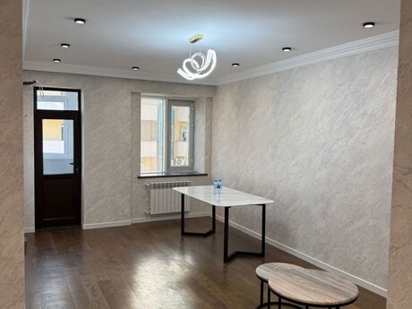 3 otaqlı yeni tikili - Bakıxanov q. - 82 m²