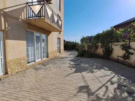 7 otaqlı həyət evi/bağ evi - Badamdar q. - 300 m²