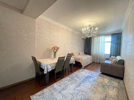 2 otaqlı yeni tikili - İnşaatçılar m. - 78 m²