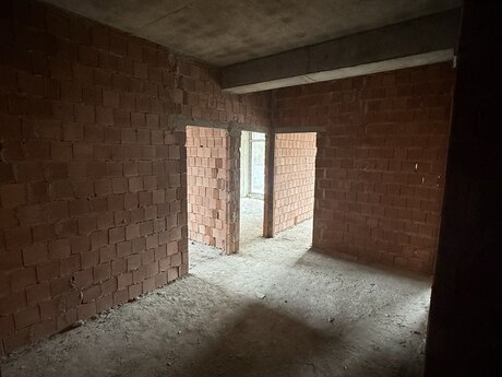 5 otaqlı yeni tikili - İnşaatçılar m. - 146.7 m²