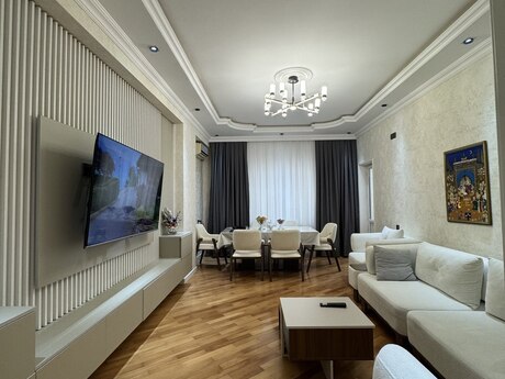 3-комн. новостройка - м. Ази Асланов - 105 м²