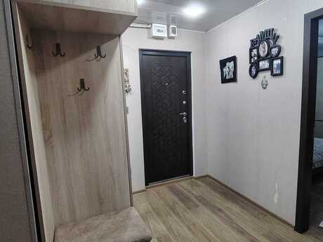 3 otaqlı köhnə tikili - Neftçilər m. - 75 m²