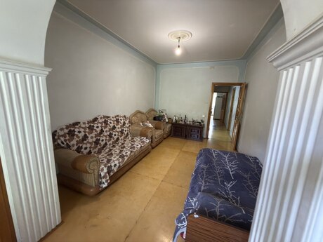 2 otaqlı köhnə tikili - Xalqlar Dostluğu m. - 60 m²
