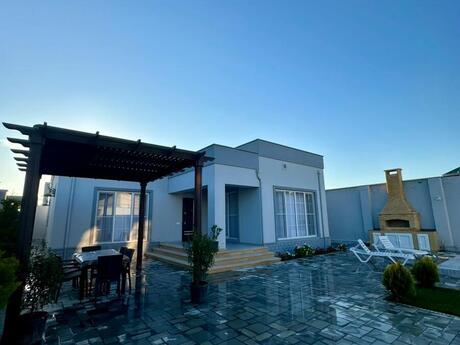 4 otaqlı həyət evi/bağ evi - Şüvəlan q. - 160 m²