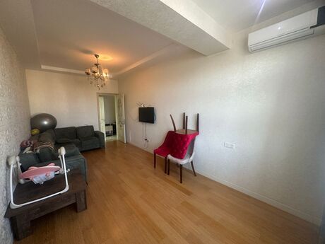2 otaqlı yeni tikili - İnşaatçılar m. - 80 m²