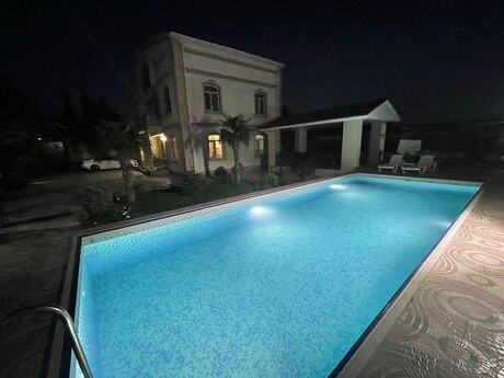 5 otaqlı həyət evi/bağ evi - Mərdəkan q. - 270 m²