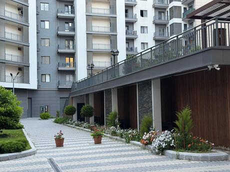 2 otaqlı yeni tikili - Ağ şəhər q. - 90 m²