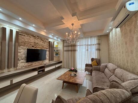 3 otaqlı yeni tikili - Ağ şəhər q. - 100 m²