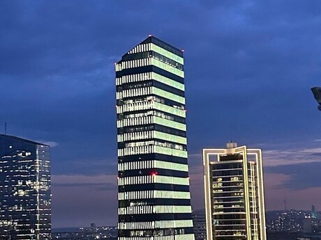 2 otaqlı yeni tikili - Koroğlu m. - 117.2 m²