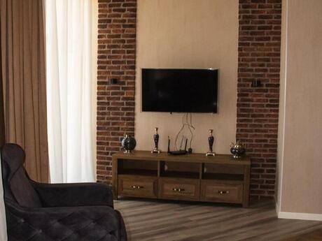 2 otaqlı yeni tikili - Gənclik m. - 78 m²