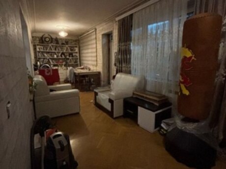 5 otaqlı köhnə tikili - İnşaatçılar m. - 130 m²