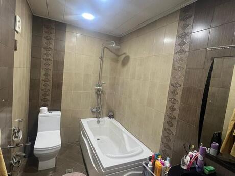 3-комн. новостройка - м. Ази Асланов - 108 м²