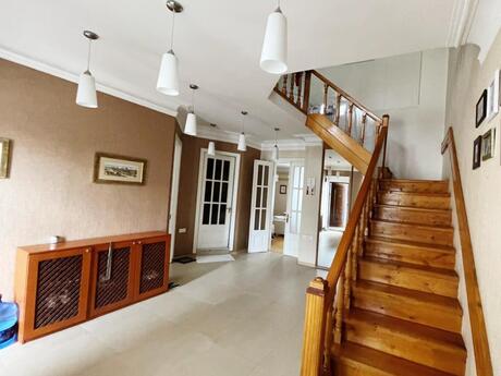 4 otaqlı köhnə tikili - Sahil m. - 200 m²