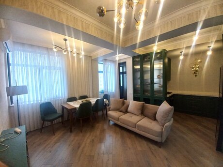 Объявление №6124320 - Баку, Сабаильский р., 3-комн., 70 м², 4/6 этаж