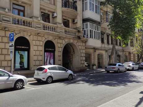 2 otaqlı köhnə tikili - Sahil m. - 65 m²