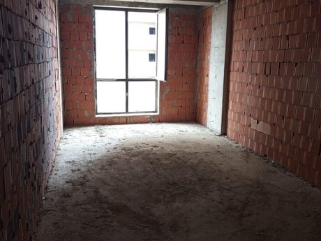4-комн. новостройка - Бинагадинский р. - 180 м²