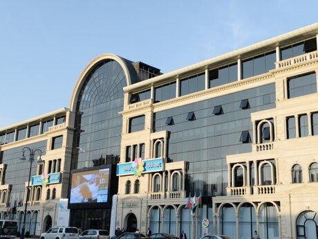 2 otaqlı köhnə tikili - Elmlər Akademiyası m. - 40 m²