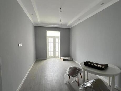2 otaqlı köhnə tikili - Şah İsmayıl Xətai m. - 60 m²