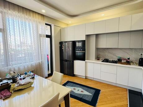 4 otaqlı yeni tikili - Nəsimi r. - 170 m²