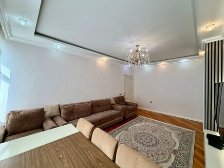 3 otaqlı yeni tikili - Bakıxanov q. - 78 m²