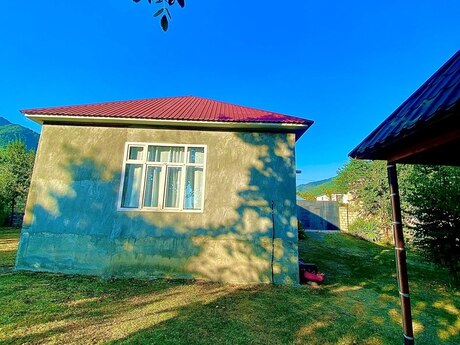 3 otaqlı həyət evi/bağ evi - Qəbələ - 80 m²