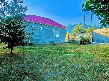 3 otaqlı həyət evi/bağ evi - Qəbələ - 80 m²