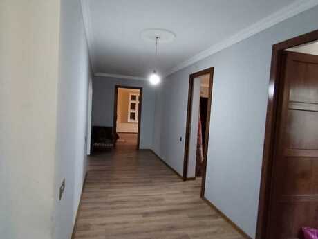 5 otaqlı həyət evi/bağ evi - Qobustan q. - 200 m²