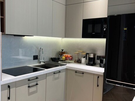 2 otaqlı yeni tikili - Elmlər Akademiyası m. - 50 m²