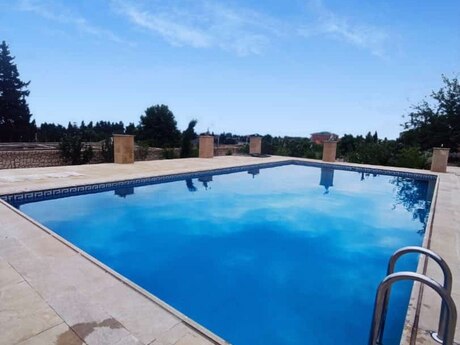 3 otaqlı həyət evi/bağ evi - Novxanı q. - 120 m²