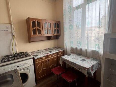 1 otaqlı yeni tikili - Qara Qarayev m. - 45 m²