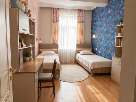 3-комн. новостройка - м. 8 ноября - 122.9 м²