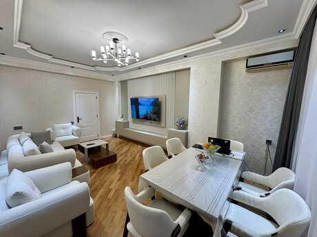 3-комн. новостройка - м. Ази Асланов - 103 м²