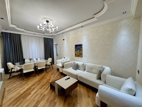 3-комн. новостройка - м. Ази Асланов - 103 м²