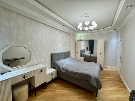 3-комн. новостройка - м. Ази Асланов - 103 м²