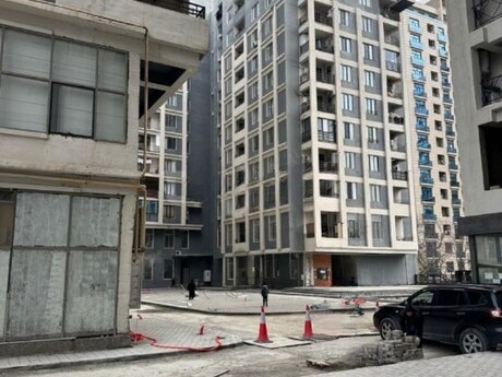 4 otaqlı yeni tikili - 28 May m. - 145 m²