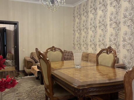 3 otaqlı köhnə tikili - Əhmədli q. - 84 m²