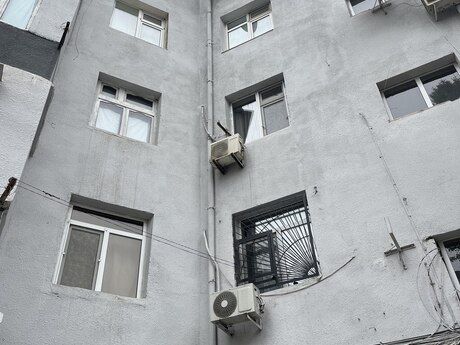 3 otaqlı köhnə tikili - Əhmədli q. - 84 m²