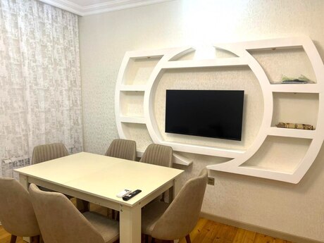 2 otaqlı yeni tikili - Bakıxanov q. - 77 m²