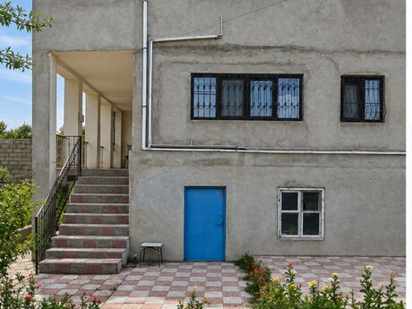 5 otaqlı həyət evi/bağ evi - Hövsan q. - 162 m²
