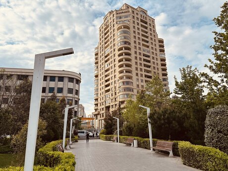 6-room apartment, 233 m², 28 May: 950 000 ₼ 5