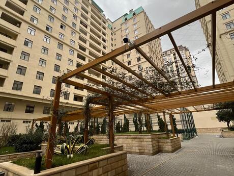 4-комн. новостройка - Наримановский  р. - 220 м²
