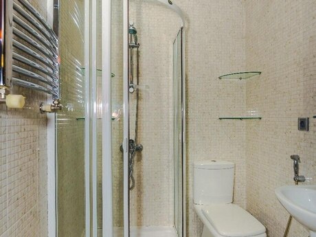 4 otaqlı yeni tikili - 28 May m. - 216 m²